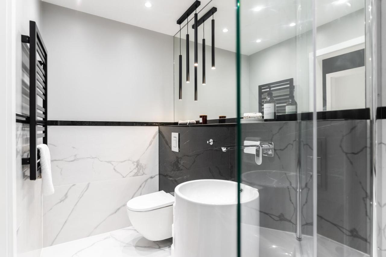 Riverside Premium Class Apartment - By Upstairs Krasków Εξωτερικό φωτογραφία